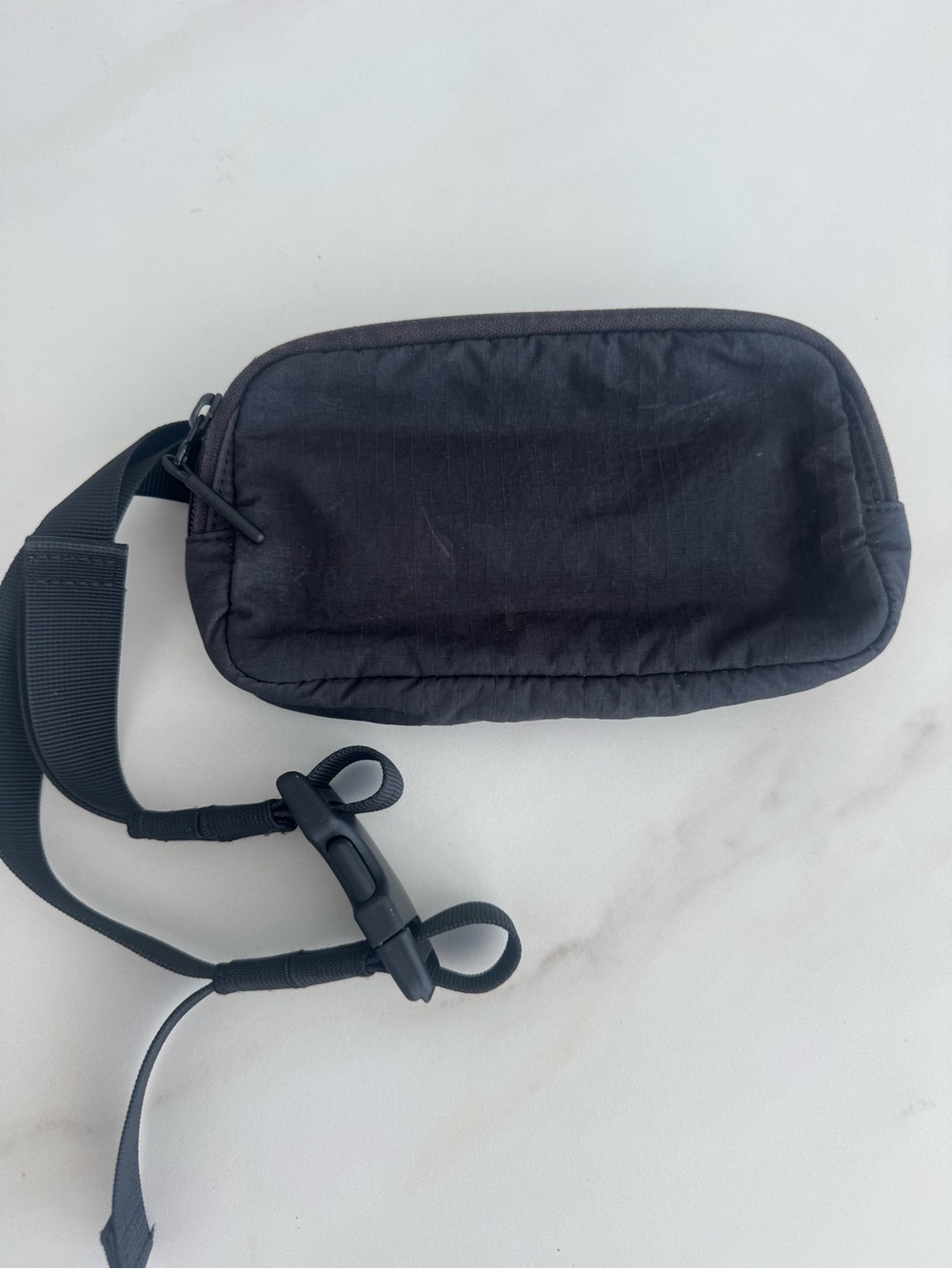 lululemon athletica Black Belt Bag - Streamlined Crossbody Pouch
